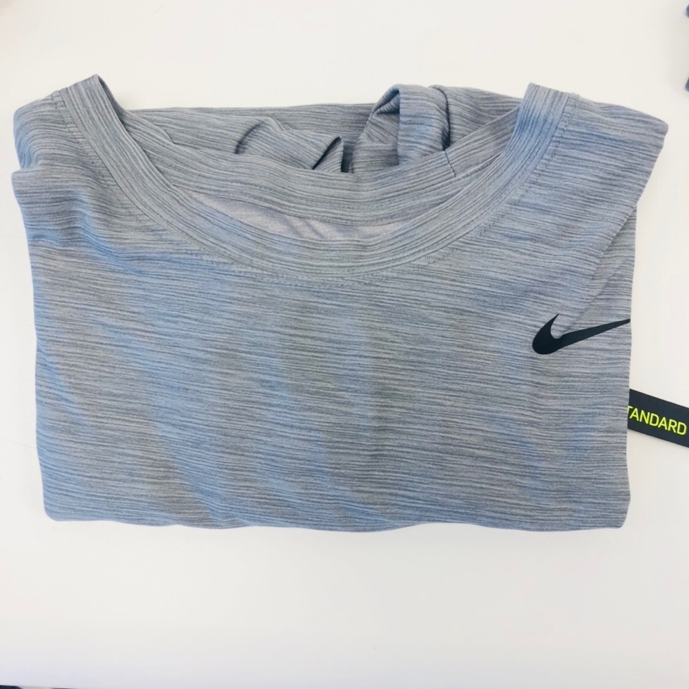 Men’s climafit grey sports shirt